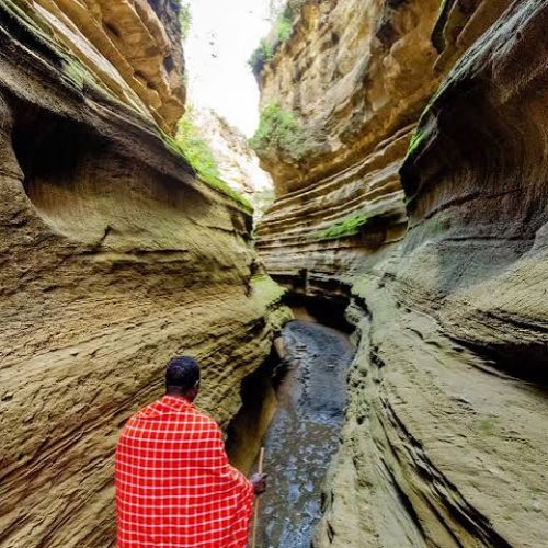 2-Day Hell’s Gate & Lake Naivasha Tour – Cycling, Hiking & Hippos